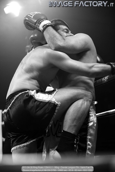 2011-04-30 Ring Rules 1254 K-1 - 95kg - Davide Longoni ITA - Vanni Fae ITA.jpg